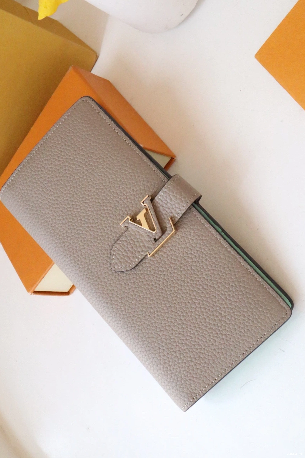 WIS WALLET LOUIS VERTICAL VUITTON 0127